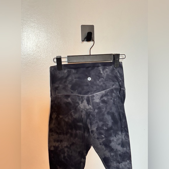 Lululemon Athletica Charcoal Tie-Dye Leggings Diamond Die Aligns 28" - Picture 9 of 10
